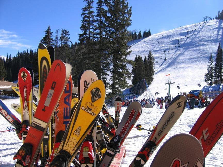 Ski and snowboard rentals at Ski Apache near Inn of the Mountain Gods.